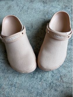 Crocs Canvas Clogs m10 w12