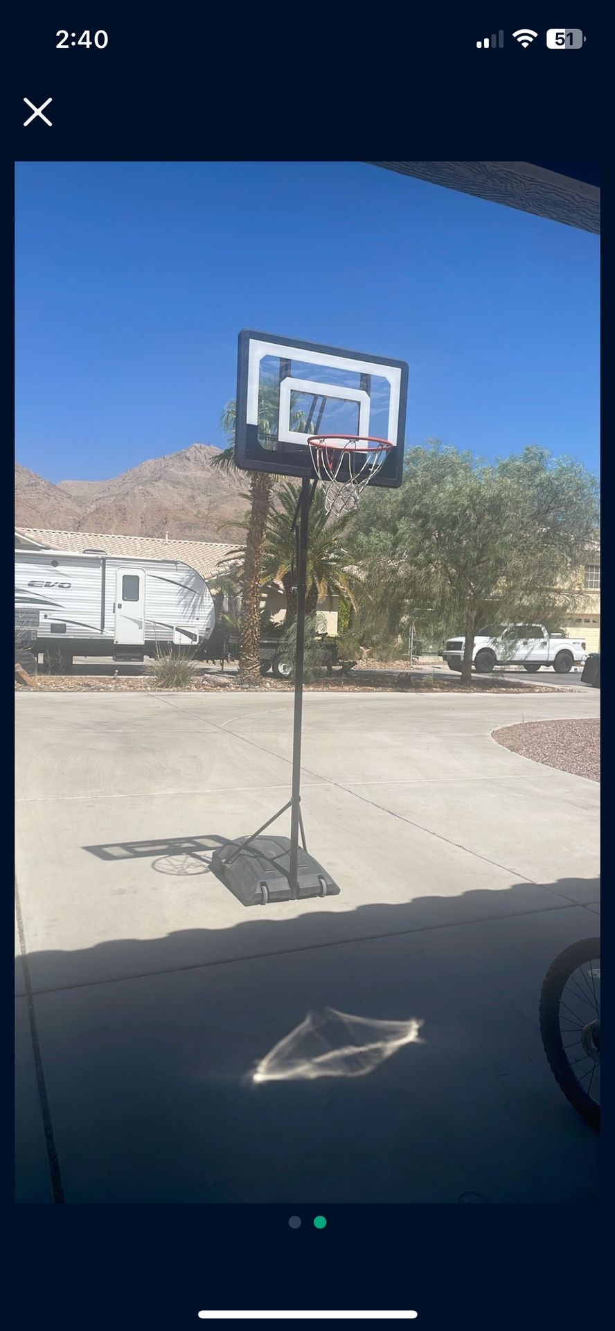 Mini basketball hoop