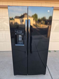 Refrigerator GE Black Color