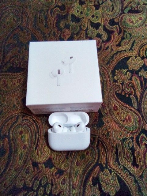 Air Pod Pro $75