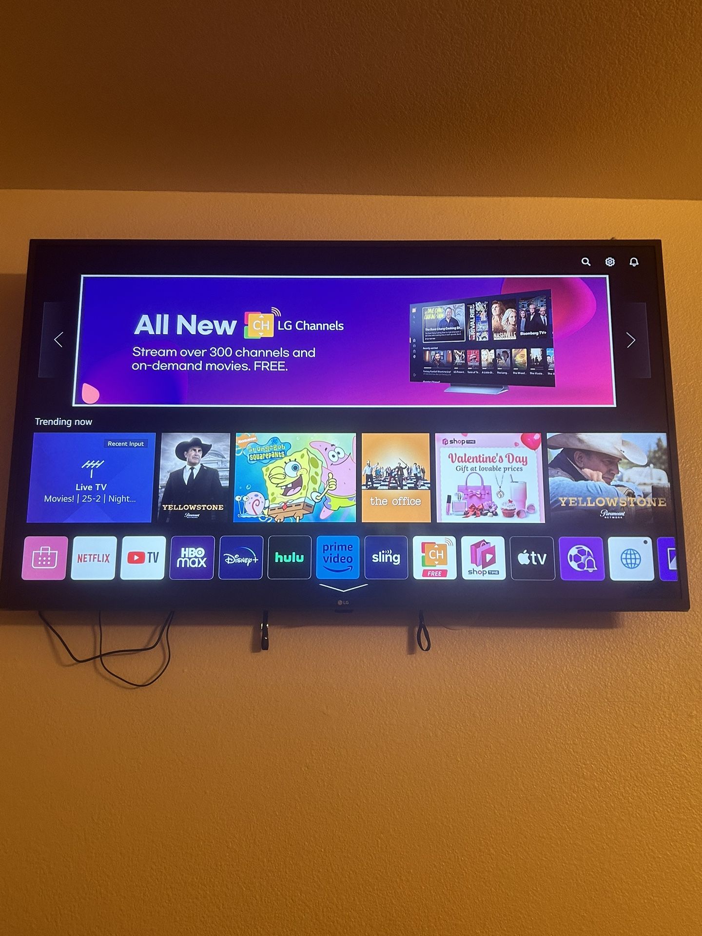 55’’ LG Smart TV for Sale in Las Vegas, NV - OfferUp