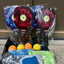 NEW Pickleball Paddles Set, Rackets, Pickleball Balls & Cooling Towels & 1 Carry Bag & 1 Racket Wipe !
