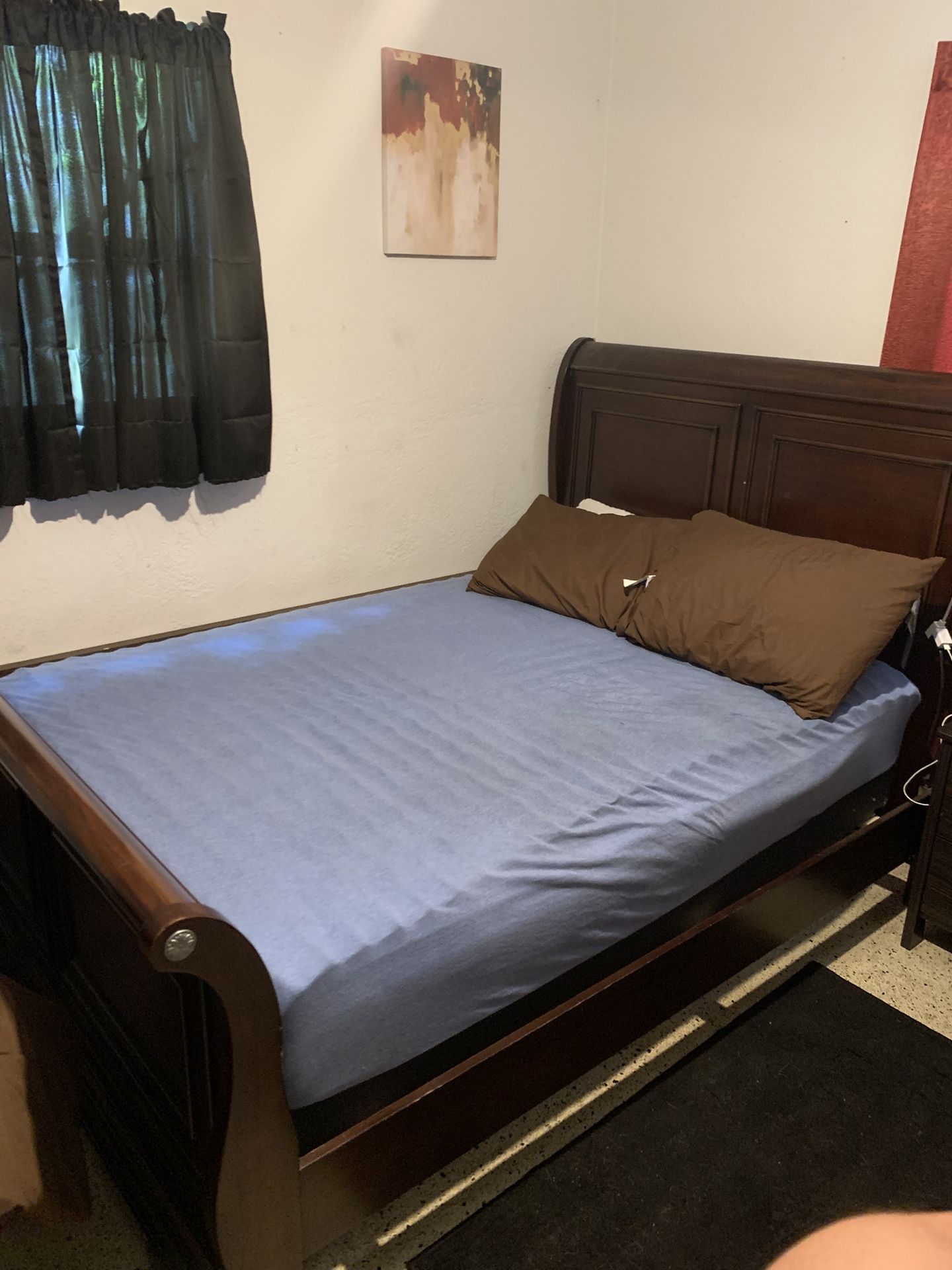Full Bedroom Set With Mattress