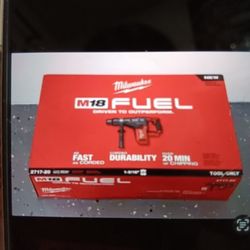 Milwaukee New 1 9/16 Rotary Hammer 