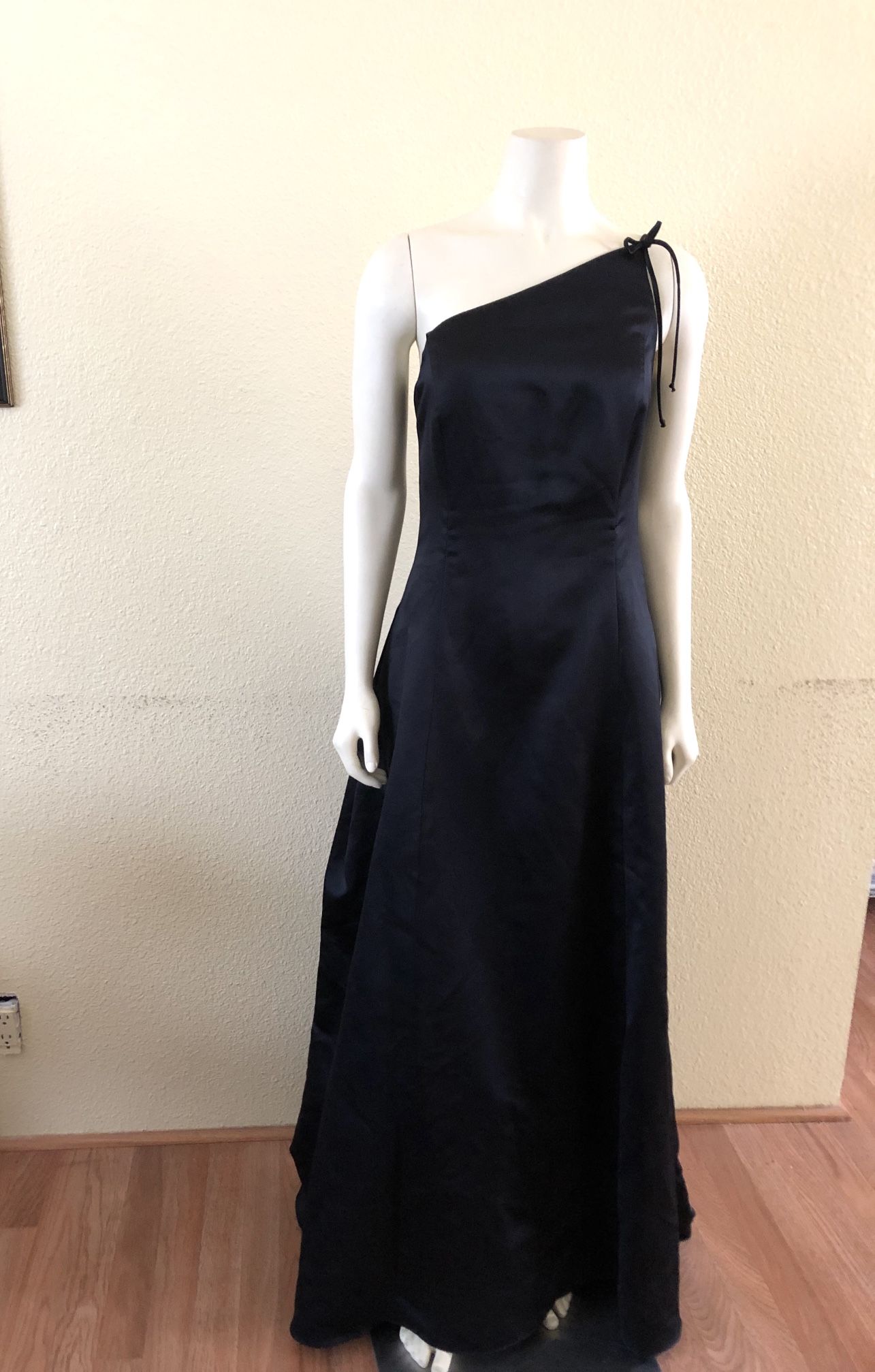 Arianna By Rachel Kaye Black One Shoulder Dress Size 8