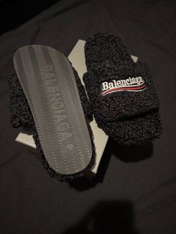 Black Fuzzy Faux-Fur Slides with Box