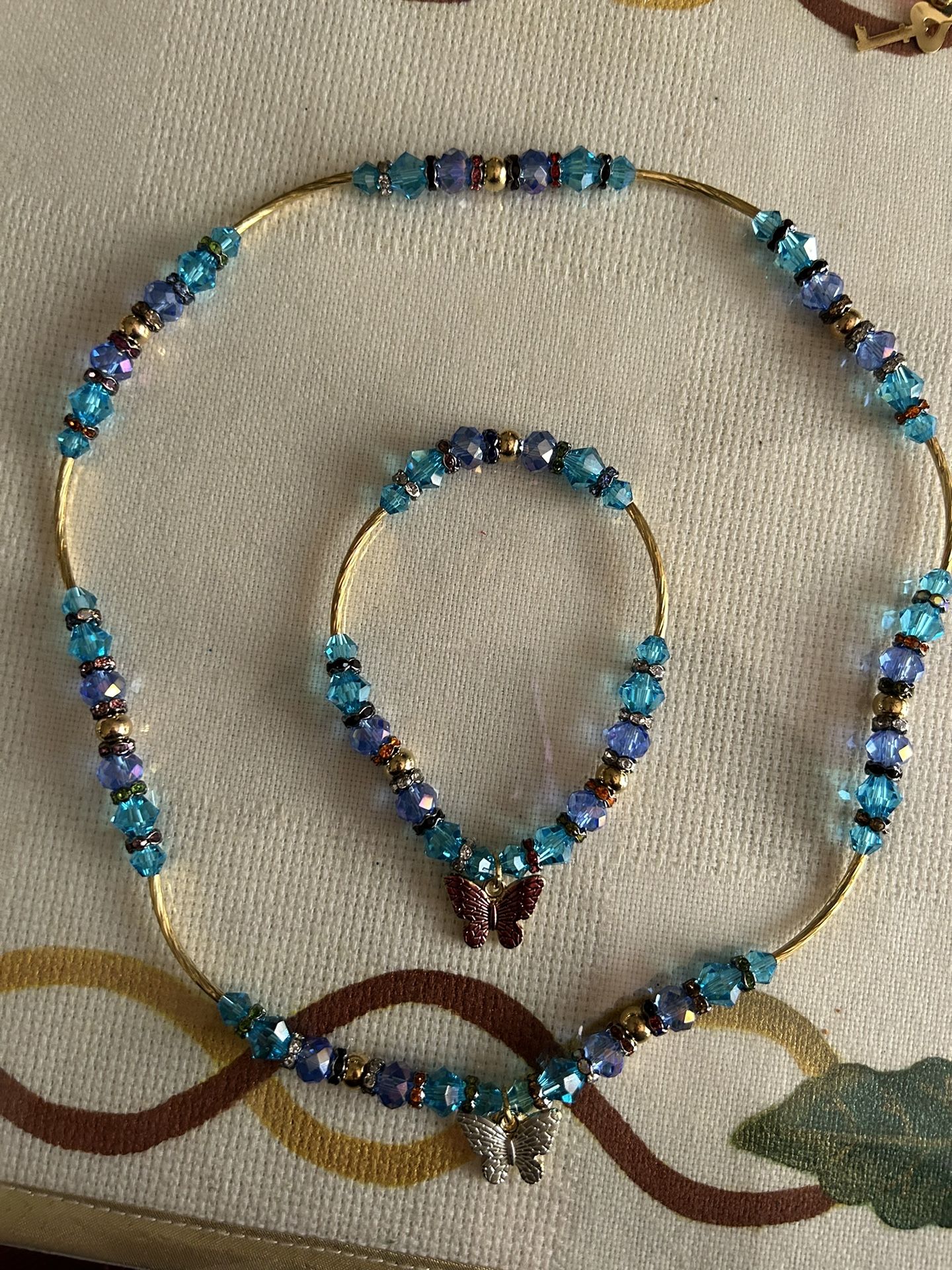 Necklace And Bracelet Set 