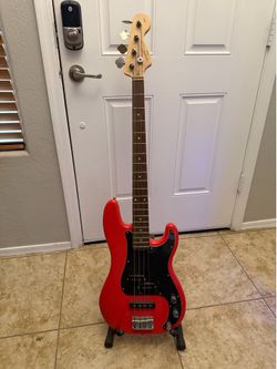 Squier P Bass