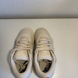 Women’s Air Jordan 4 RM