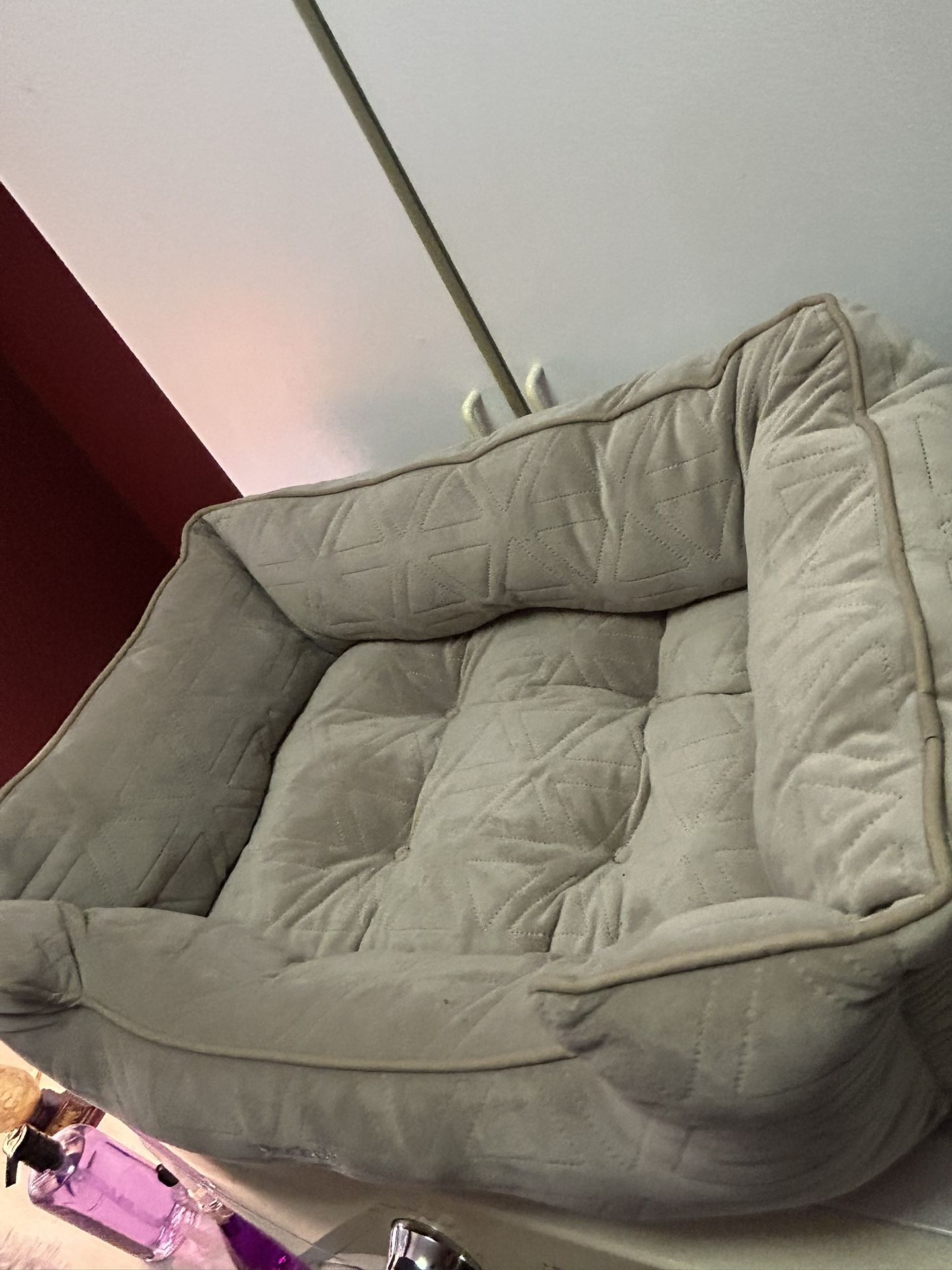 NEW Small, Medium and Large Pet Beds