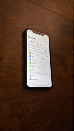 iPhone 11 64GB Unlocked