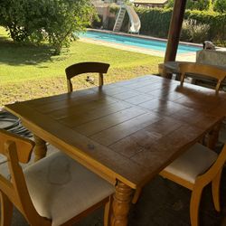 Table And Chairs  With Leaf 