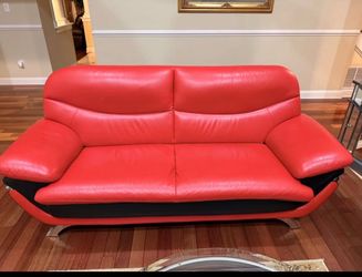 Beverly Hills Jonus Red/Black Leather Sofa