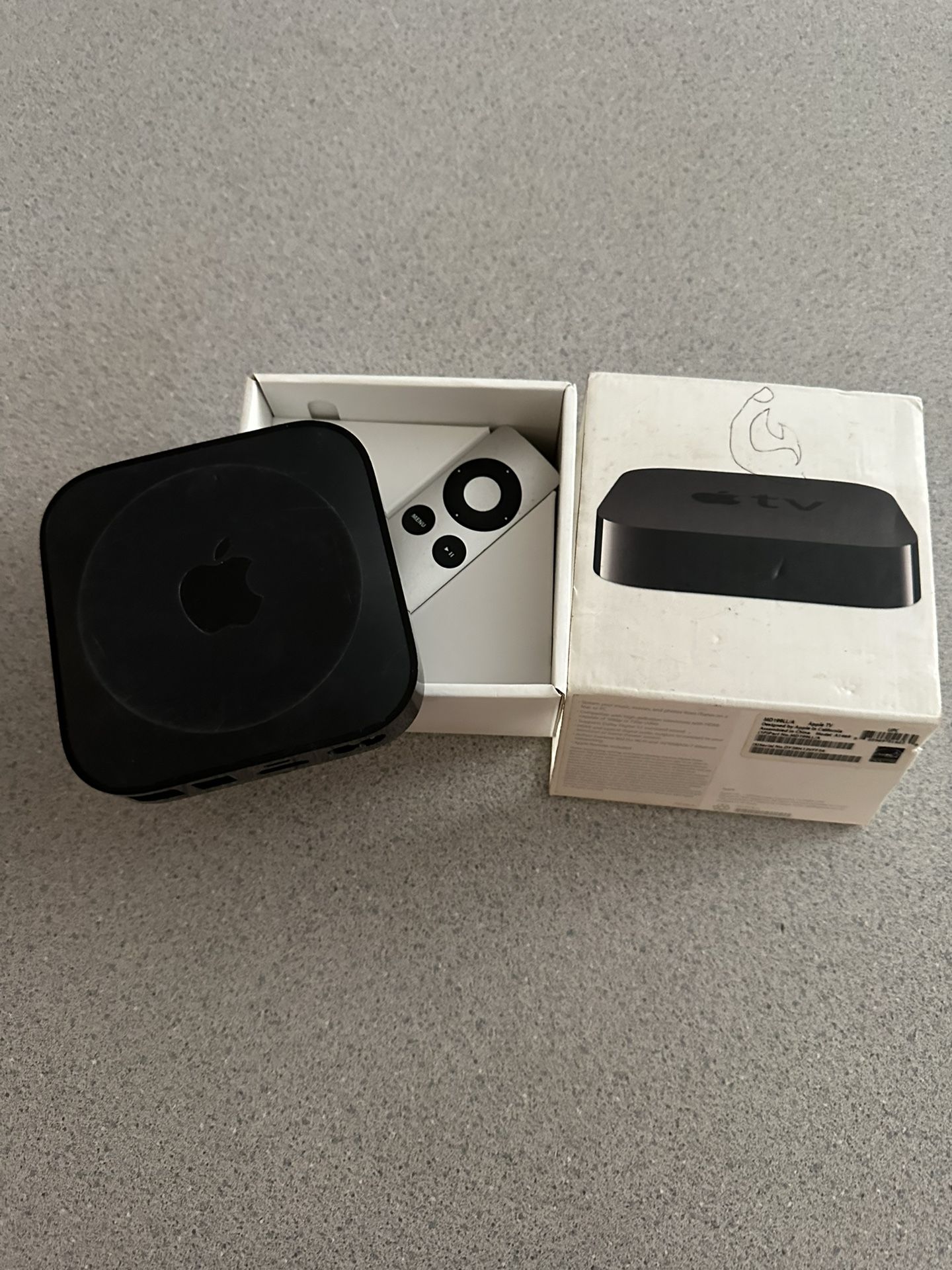 Apple Tv 1080p With Remote $40