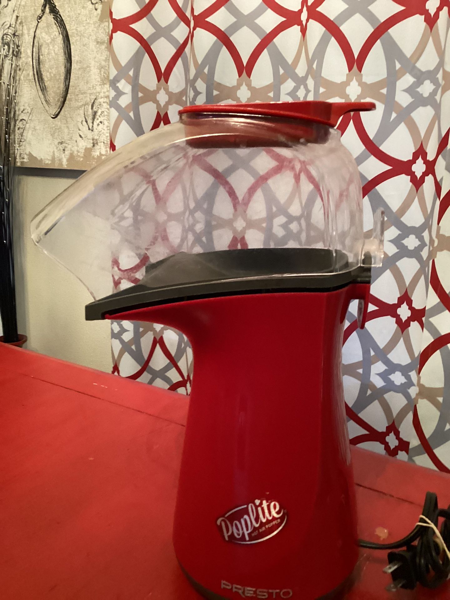 Presto Popcorn Air Popper. Great condition. Pickup only