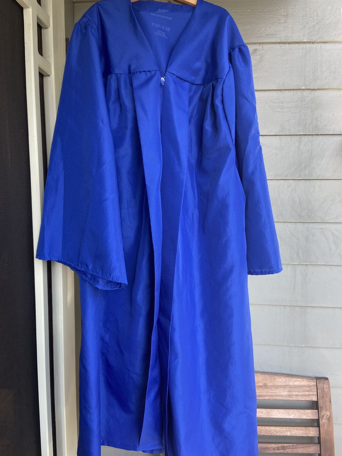 Graduation gown