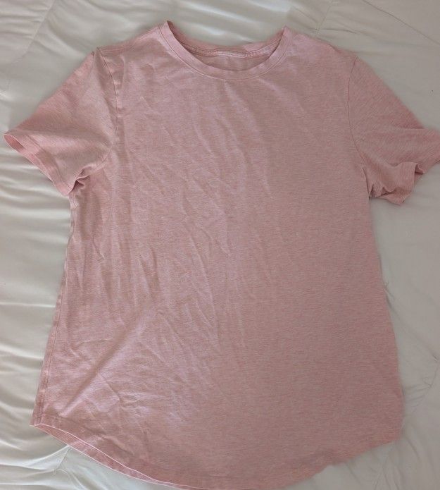 Lululemon Women's Pink Shirt Size S
