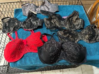 6 Bras all new