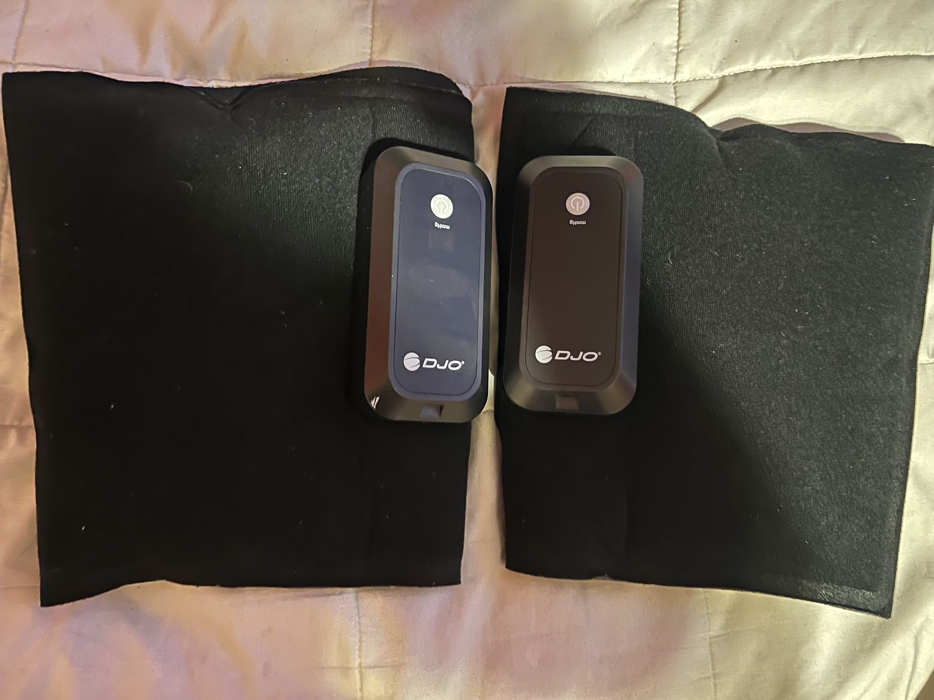 VenaGo Portable Compression Device DVT Bloodclot Prevention DJO Circulation. Deep vein thrombosis (DVT) occurs when a blood clot (thrombus) forms in