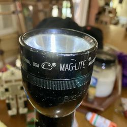 Vintage Maglite Flashlight 