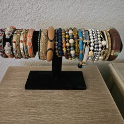 27 Bracelets 