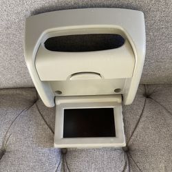 Chrysler Pacifica/Town & Country/ Dodge Grand Caravan Rear Seat Audio and Video System