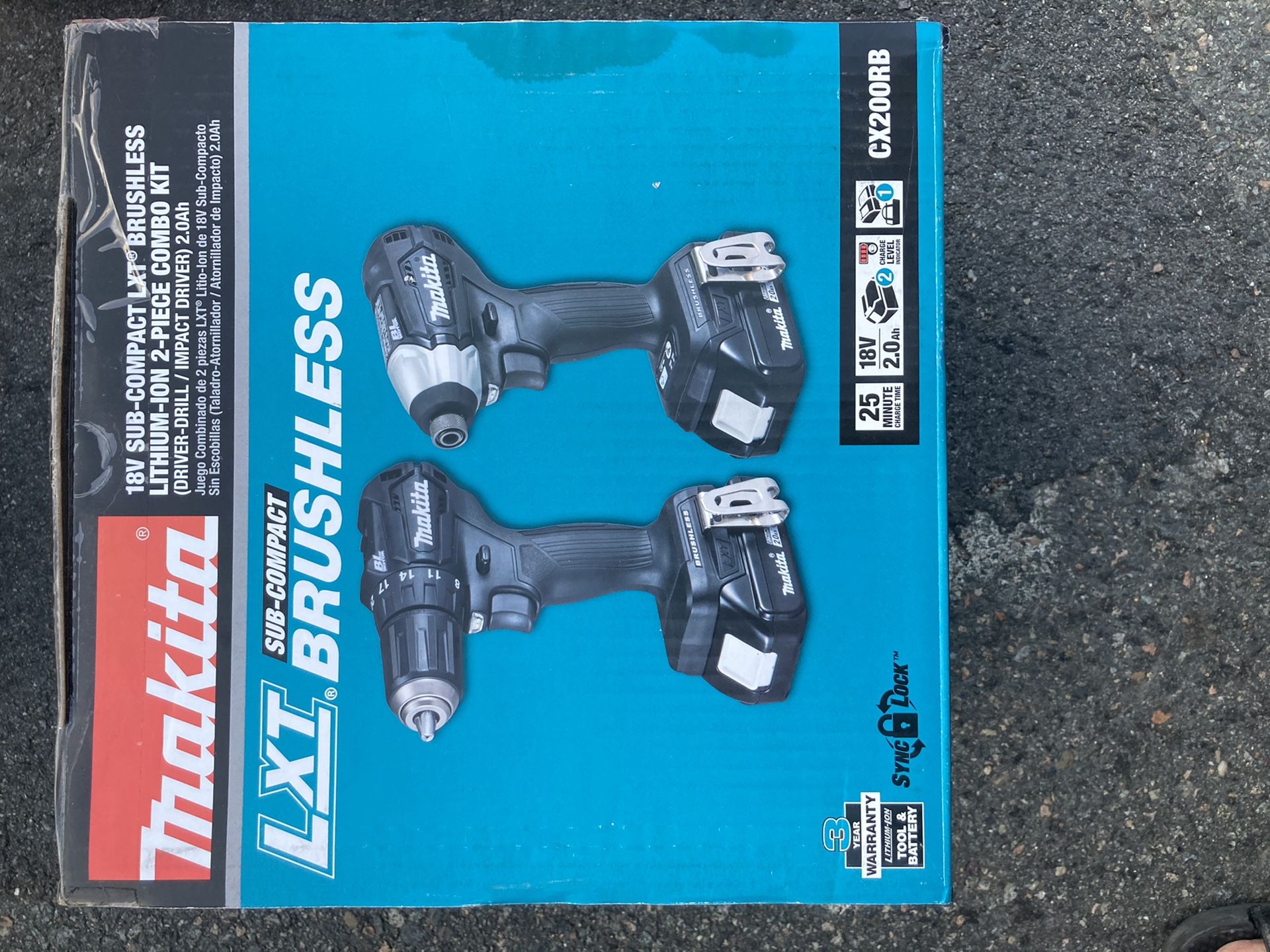 Brand New Makita Brushless 2-Piece Combo Kit Two 2.0Ah batteries, Charger and bag included