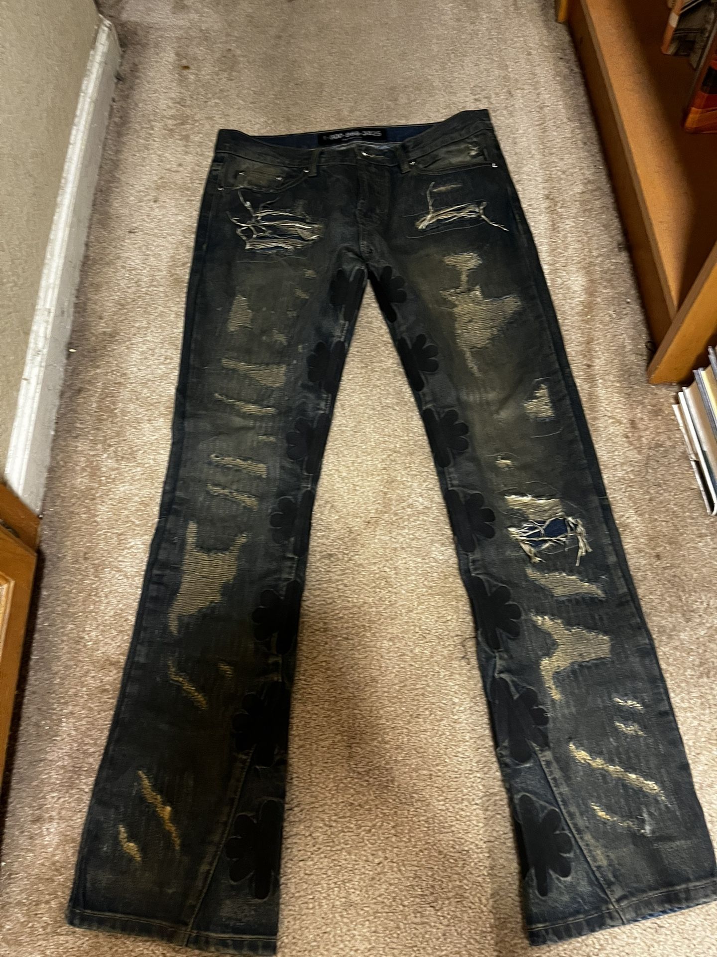 lost shdws jeans $50 ( retail is 350)