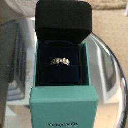 Tiffany&Co.18k white gold real diamond