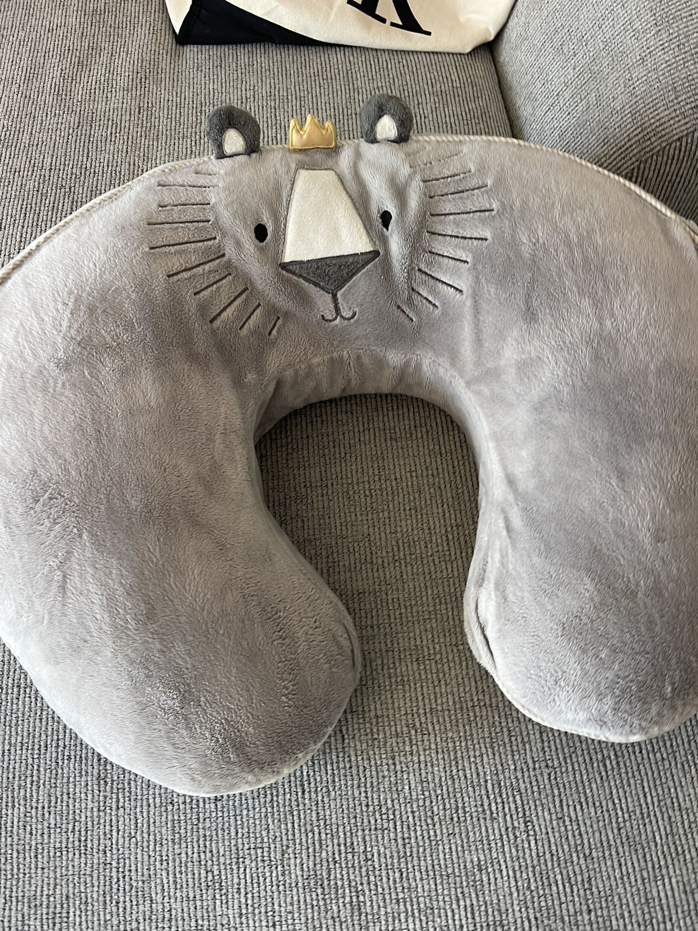 Nursing pillow cover removable