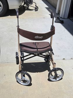 Walker/Rollator by Nitro