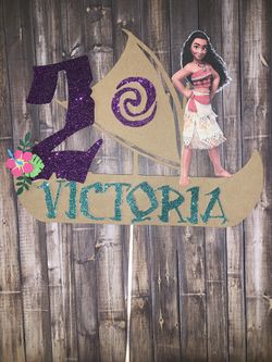 Moana cake topper