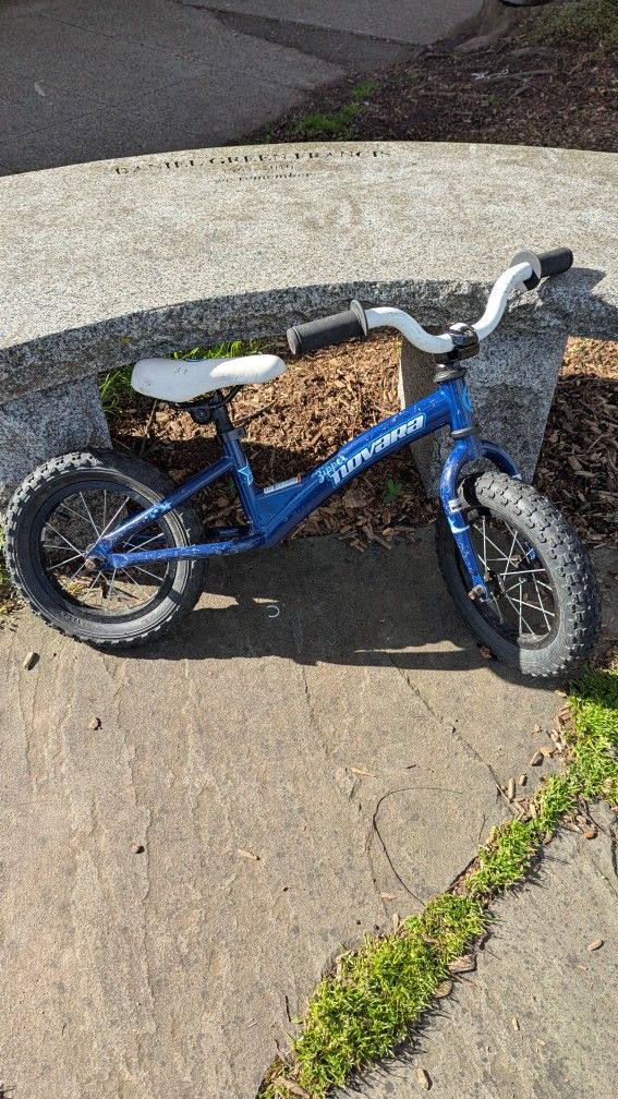 Novara Zipper 12" Balance Bike Bicycle