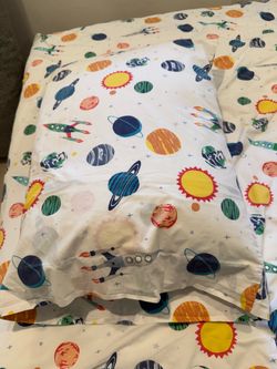 Free blanket with sheet set