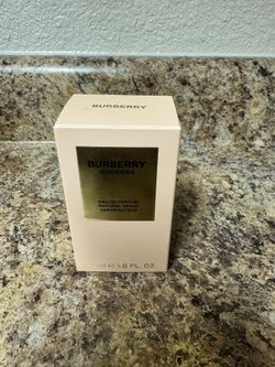 Burberry Goddess Perfume 