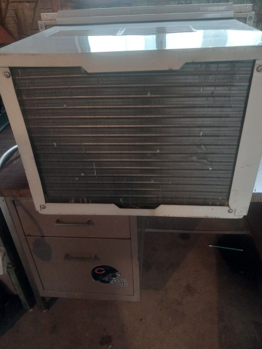 GE Window Air conditioner