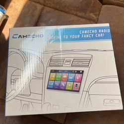 Camacho Radio 7” With Back Up Camera And Remote