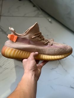 Yeezys 350 “clay”