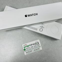 On Sale Apple Watch Series Se 40MM NEW 