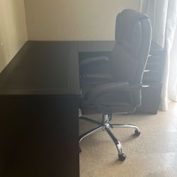 large Office Desk  With Chair,  Heating, Massaging Chair