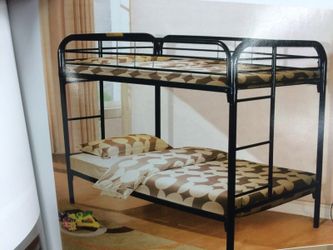 Twin/twin bunk bed new in the box