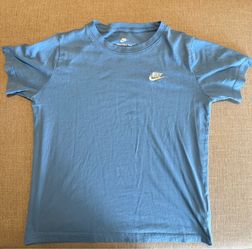 Nike Youth XL Blue Short Sleeve T-Shirt - Good Condition