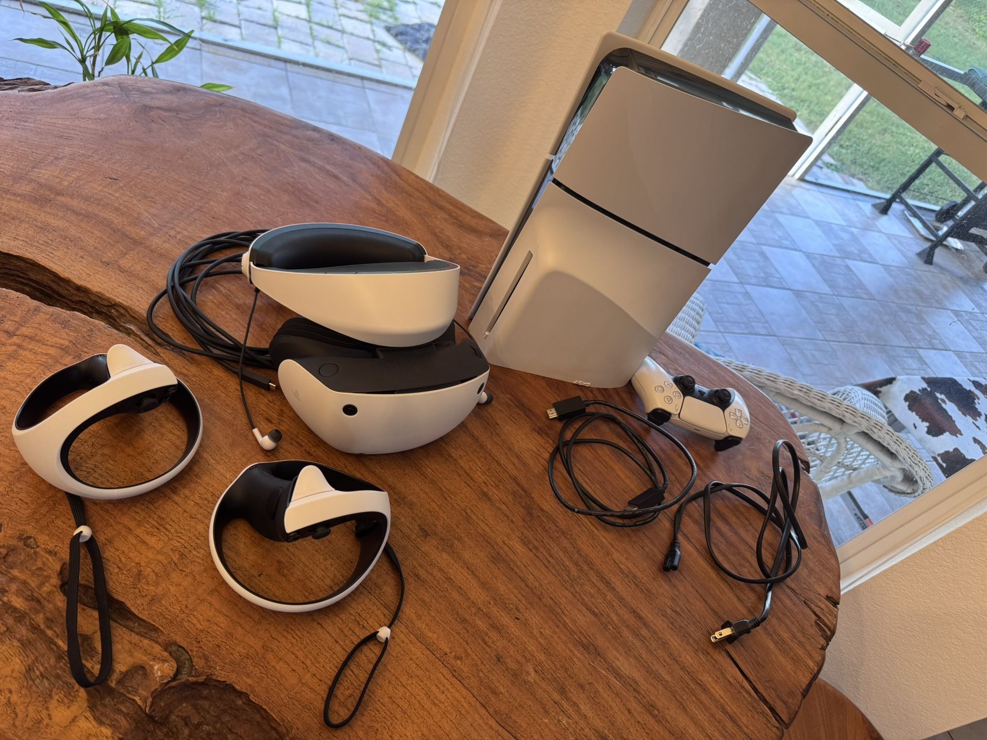 SP 5 PlayStation And Realistic Virtual Glasses With Controls