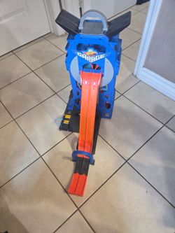 Hotwheels Mega Garage