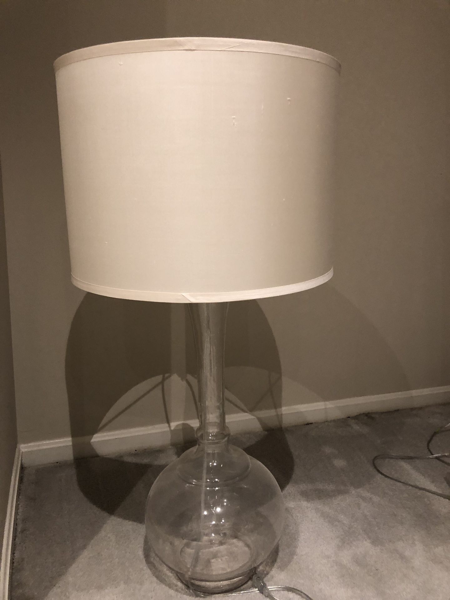Lamp with clear stem