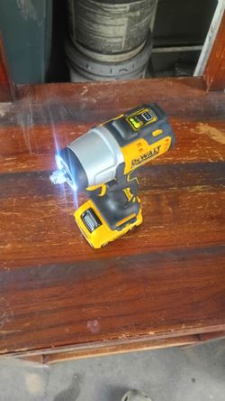 DeWalt M12 3/8 impact with battery.