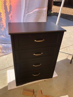 Black 4-Drawer Chest Dresser