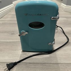 Mini Portable Personal Fridge