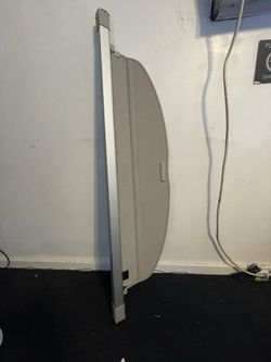 Nissan Rouge Cargo Shade