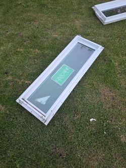3 ft obscured (bathroom) window